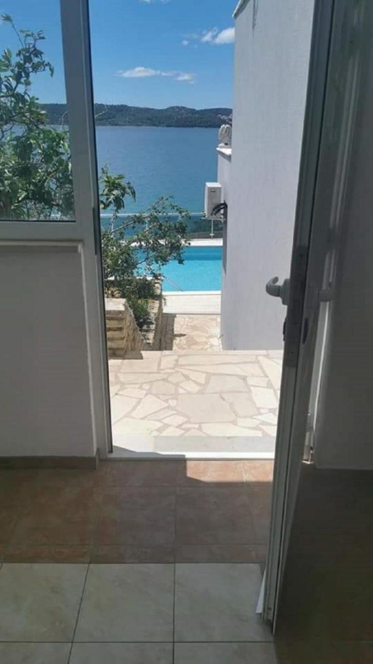 Apartments Marija Трогир Экстерьер фото
